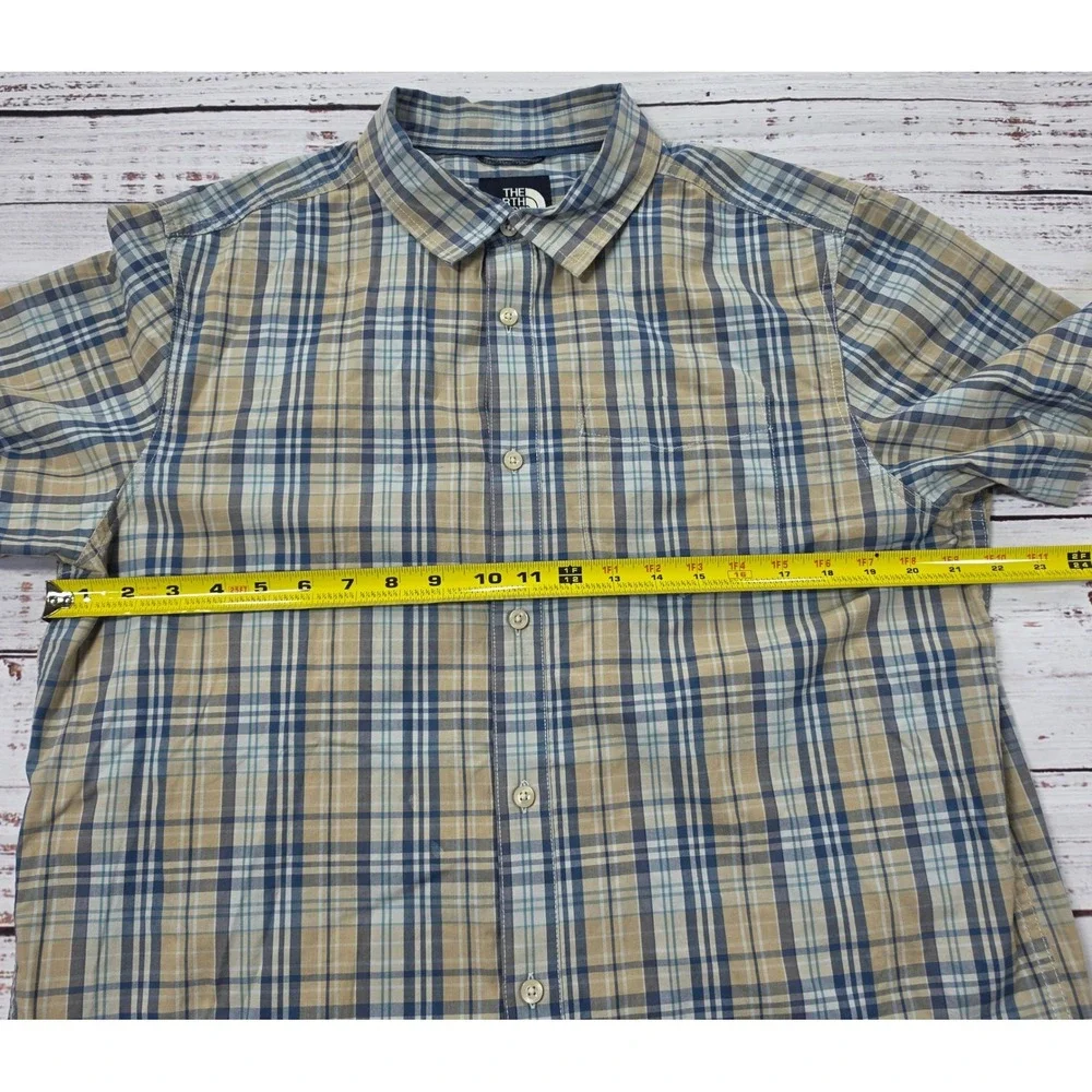 The North Face Button Up Shirt Mens L Blue Tan Excellent Plaid Short Sleeve